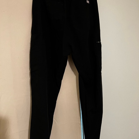 Figs skinny scrub pants - Picture 1 of 3